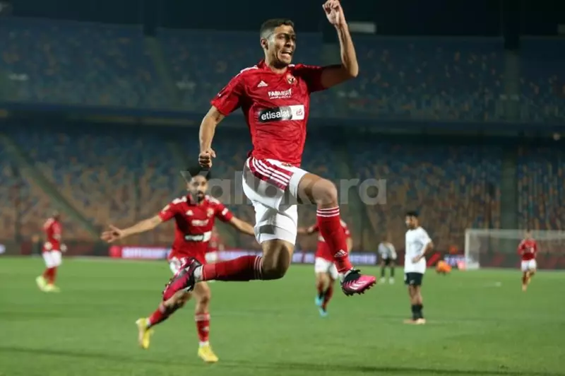 محمد شريف: انضمامي للأهلي كان بخيار رياضي وليس ماليًا، ووسام أبو علي هو المهاجم الأبرز في الفريق