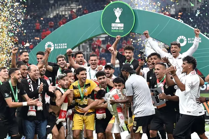 وداعٌ مؤثر: لحظات خالدة ورسائل مؤثرة أثناء رحيل شيكابالا عن الزمالك (صور وفيديو)